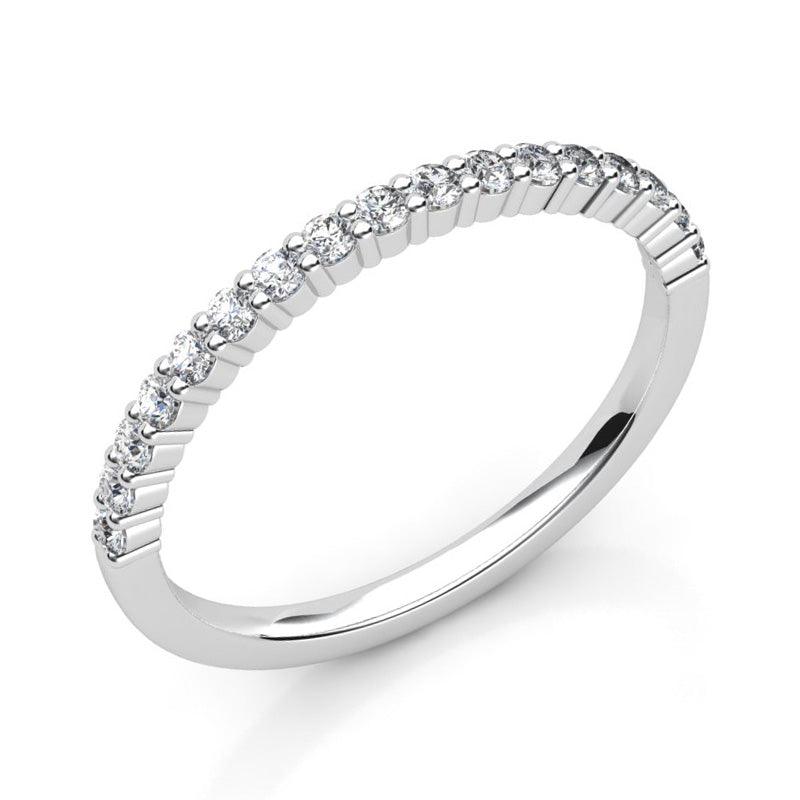 Elara - 0.35 carats of round diamonds. Diamond wedding ring, white gold or platinum.