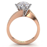 Arbella Diamond Engagement Ring – A Unique Swinging Pave Design