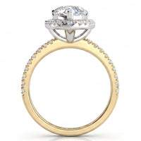 Dune in yellow gold, profile view of the diamond set band