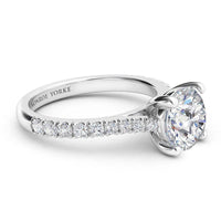 Enya - Round Diamond Ring with Shoulder Diamonds Platinum thumbnail 3
