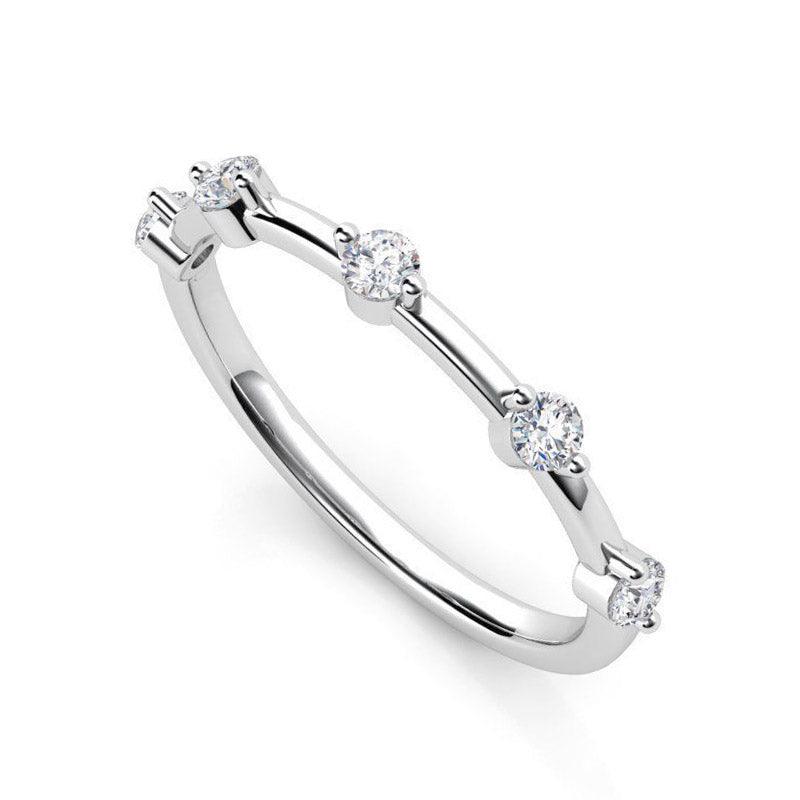 Island Diamond Ring. White Gold or platinum. Round diamonds, 0.25 carats