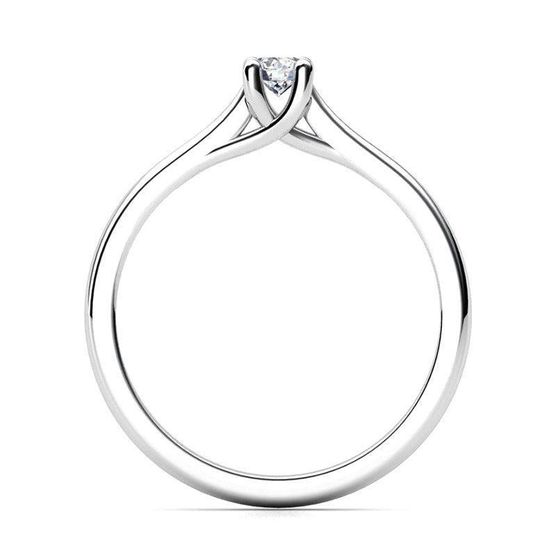 Minnie - solitaire diamond ring. Unique and stunning centre setting. 